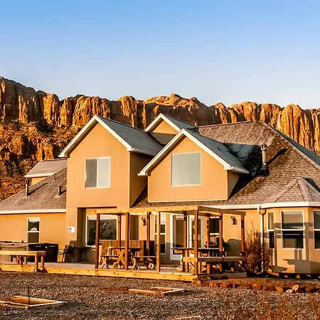 Moab Desert Home, 4 Bedroom Private House, Sleeps 10, Pet Friendly Exterior photo